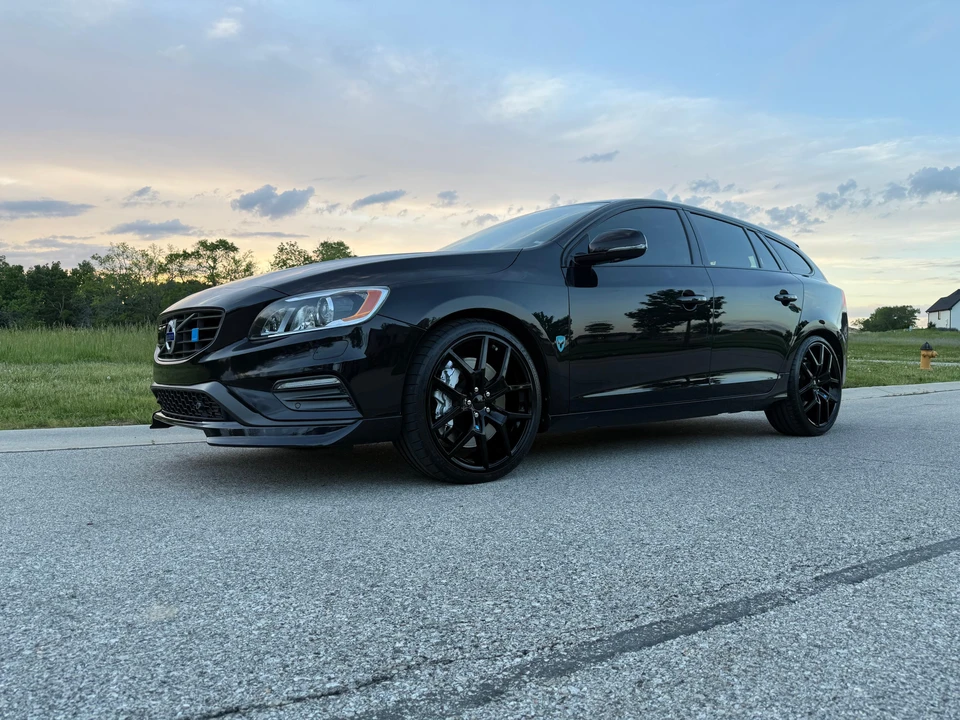 2015 Volvo V60 1st Gen - Image 7 of 31