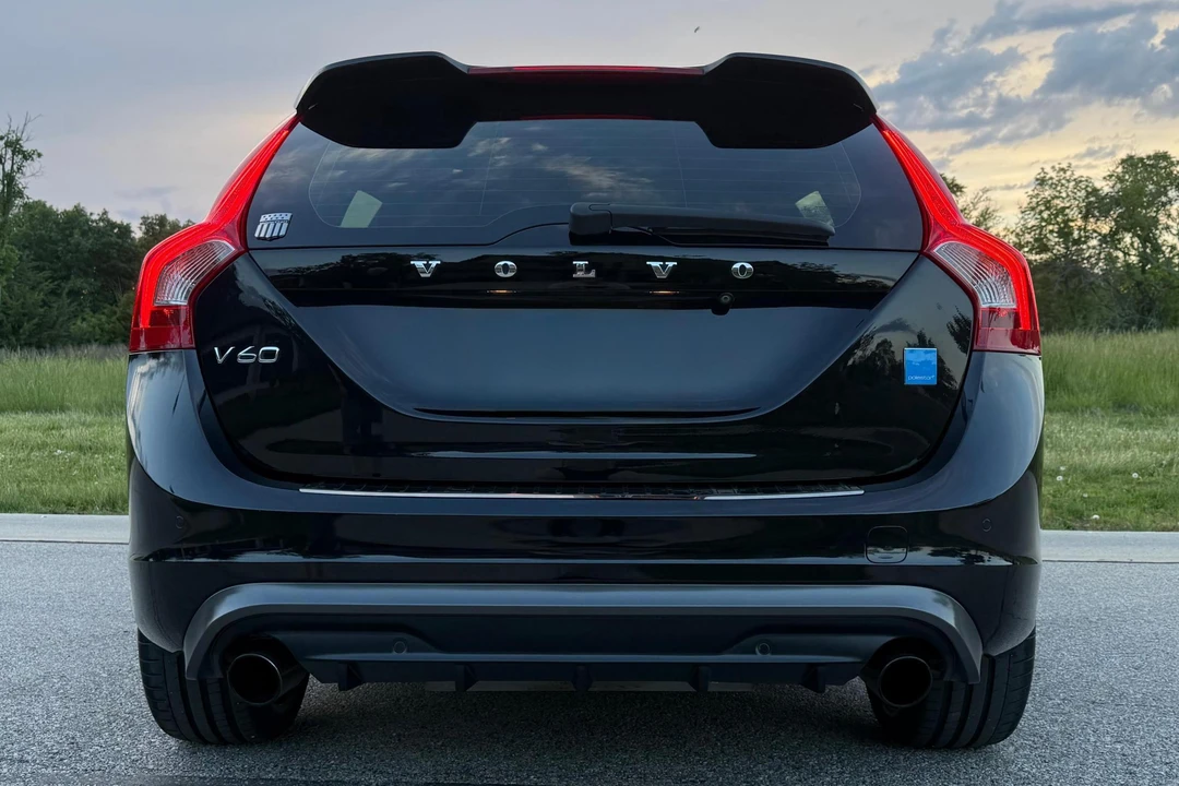 2015 Volvo V60 1st Gen - Image 5 of 31