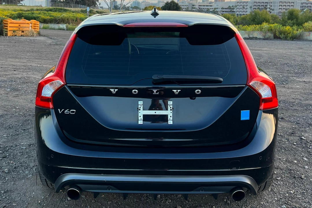 2015 Volvo V60 1st Gen - Image 5 of 31