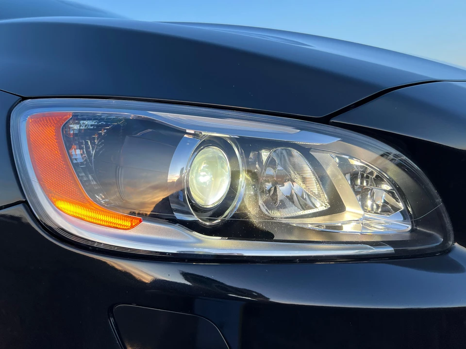 2015 Volvo V60 1st Gen - Image 20 of 31