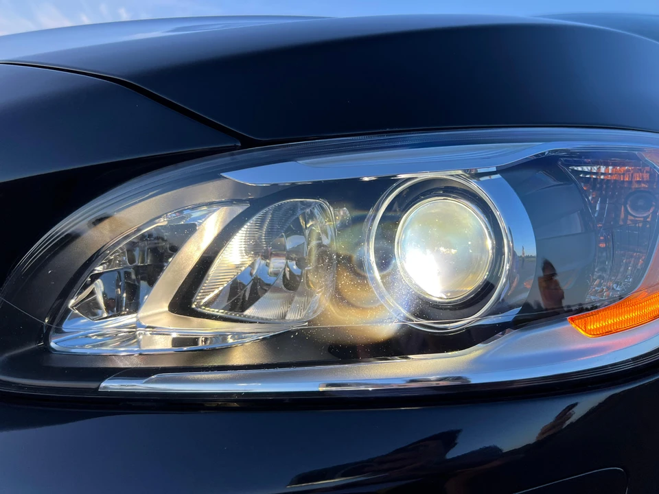 2015 Volvo V60 1st Gen - Image 22 of 31