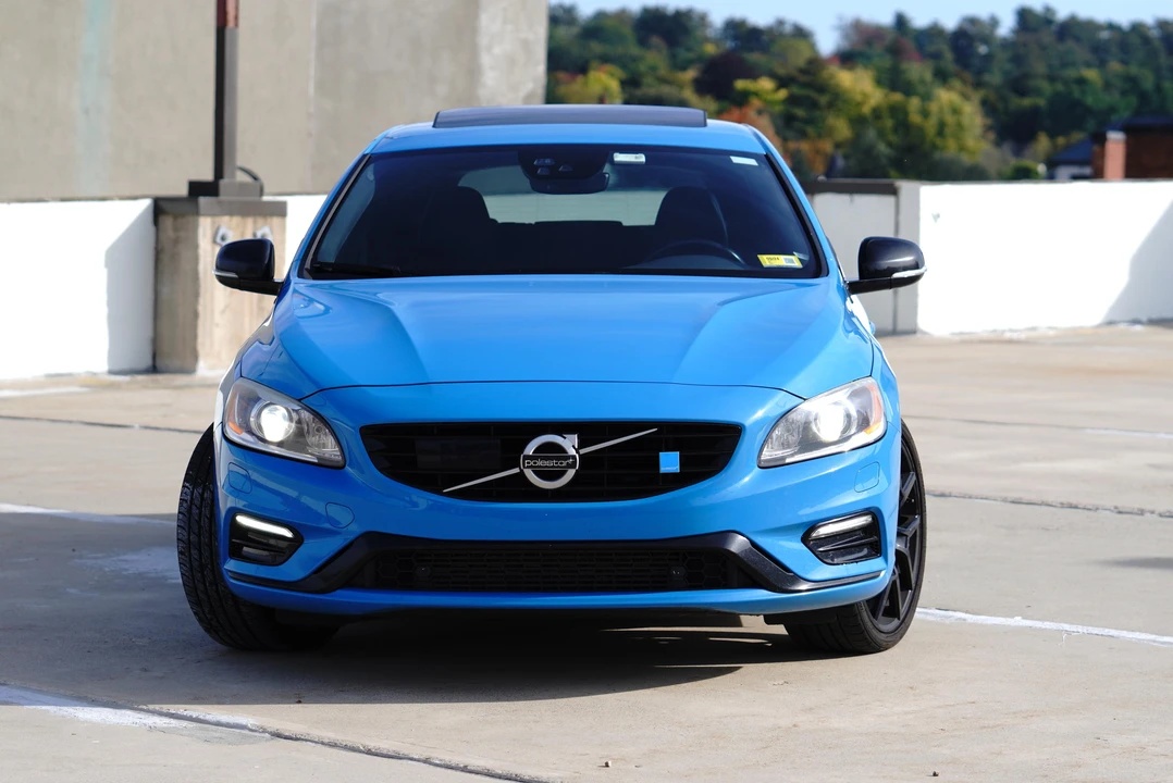 2015 Volvo V60 1st Gen - Image 9 of 31