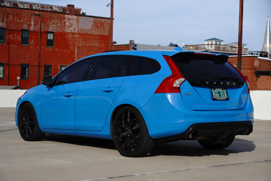 2015 Volvo V60 1st Gen - Image 19 of 31