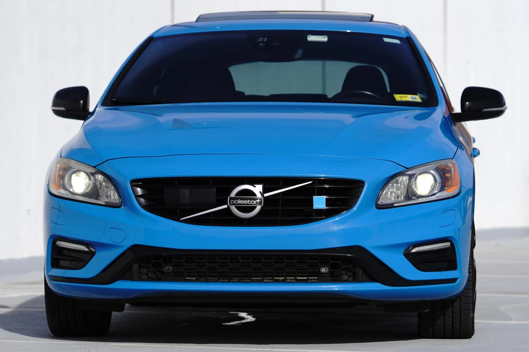 2015 Volvo V60 1st Gen - Image 2 of 31