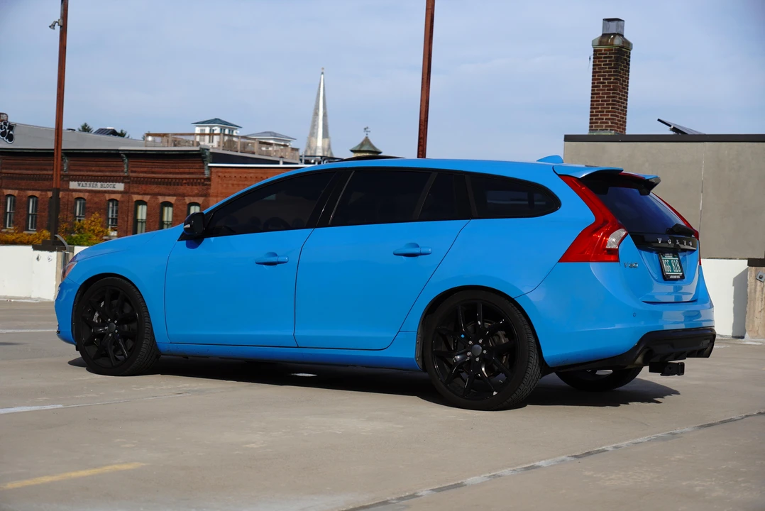 2015 Volvo V60 1st Gen - Image 17 of 31