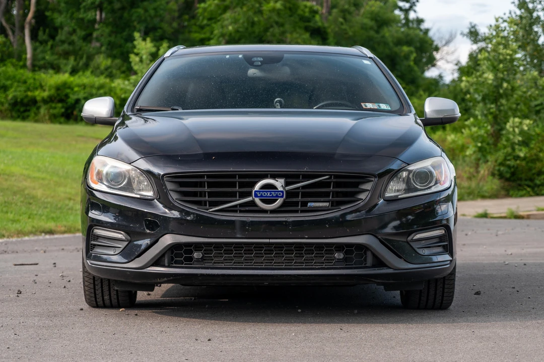 2015 Volvo V60 1st Gen - Image 2 of 31
