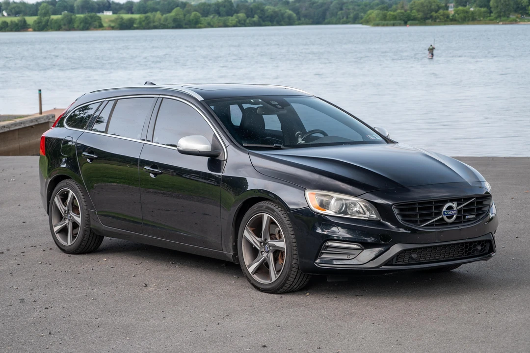 2015 Volvo V60 1st Gen - Image 9 of 31
