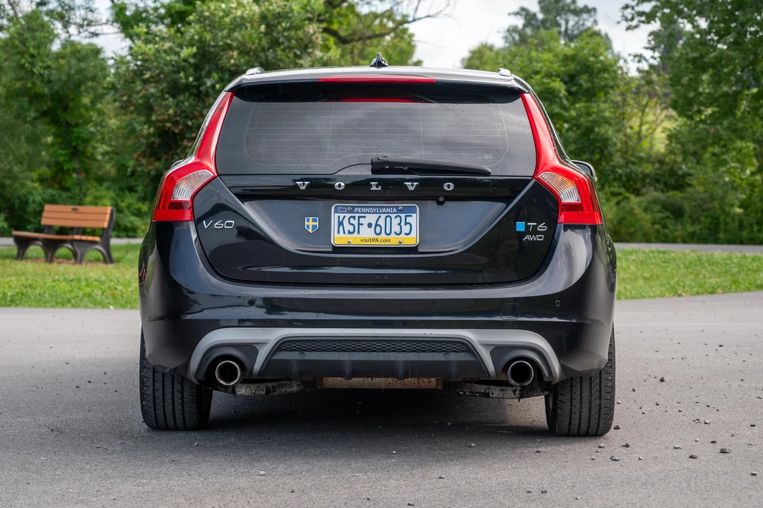 2015 Volvo V60 1st Gen - Image 5 of 31