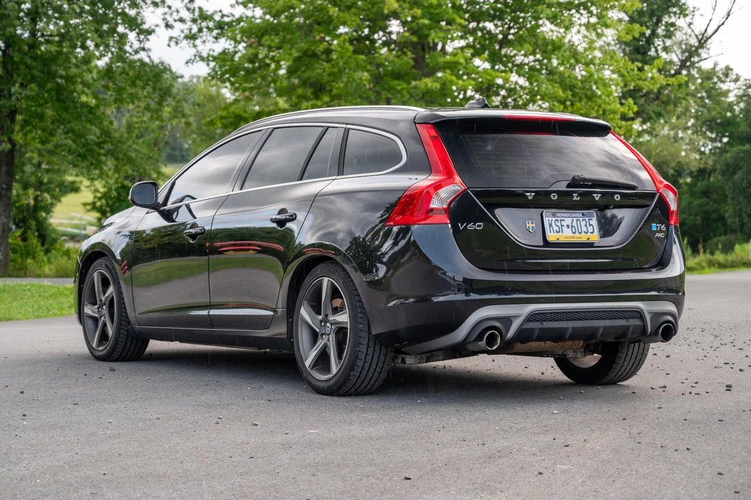 2015 Volvo V60 1st Gen - Image 4 of 31