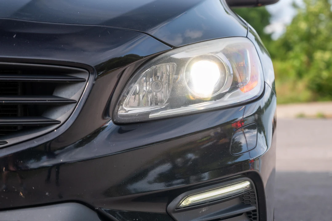 2015 Volvo V60 1st Gen - Image 11 of 31