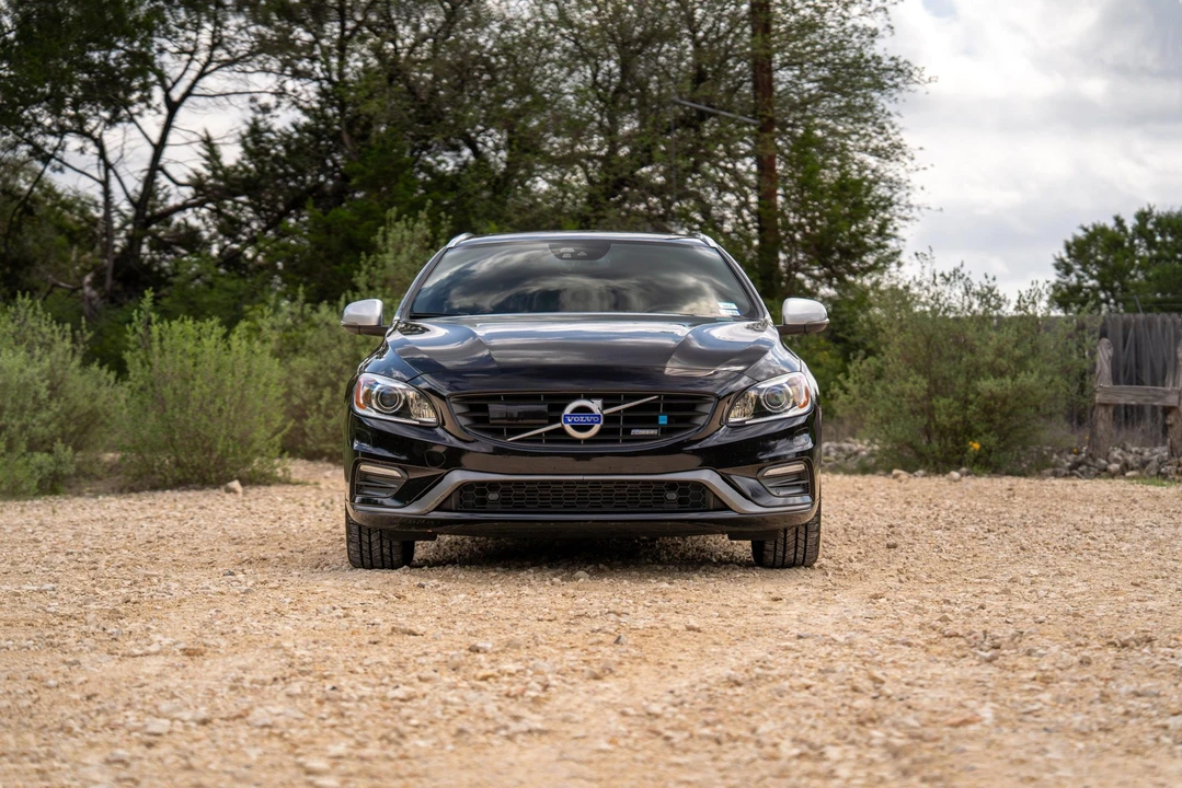2015 Volvo V60 1st Gen - Image 13 of 31