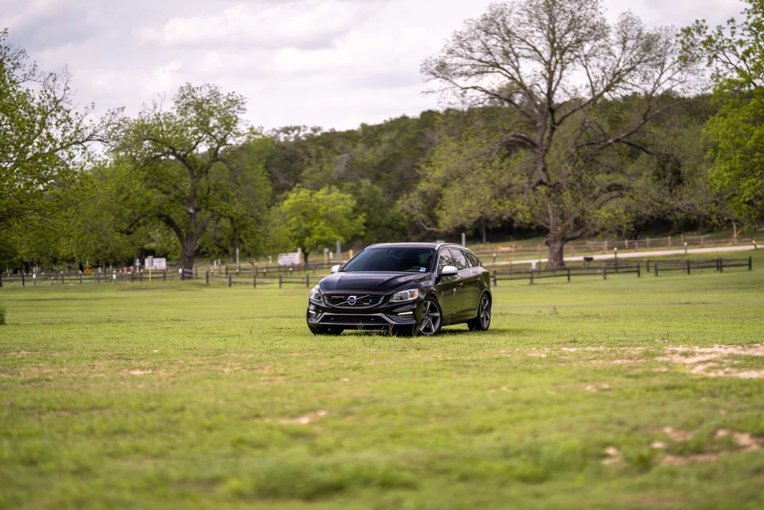 2015 Volvo V60 1st Gen - Image 14 of 31