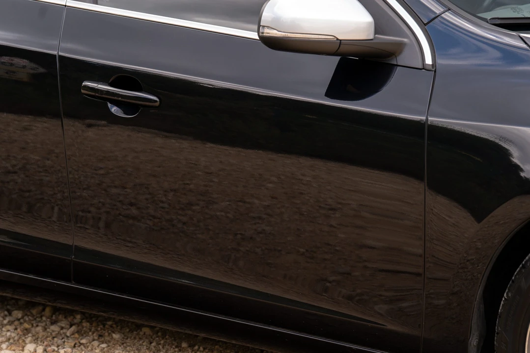 2015 Volvo V60 1st Gen - Image 29 of 31