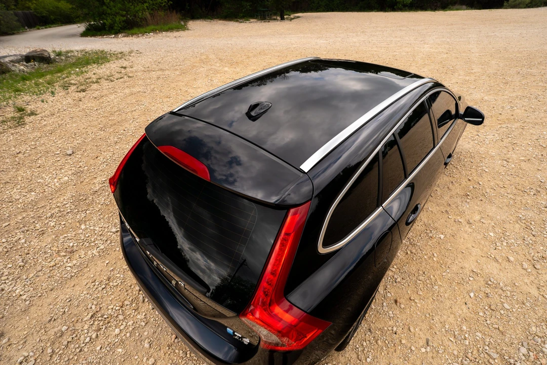 2015 Volvo V60 1st Gen - Image 31 of 31