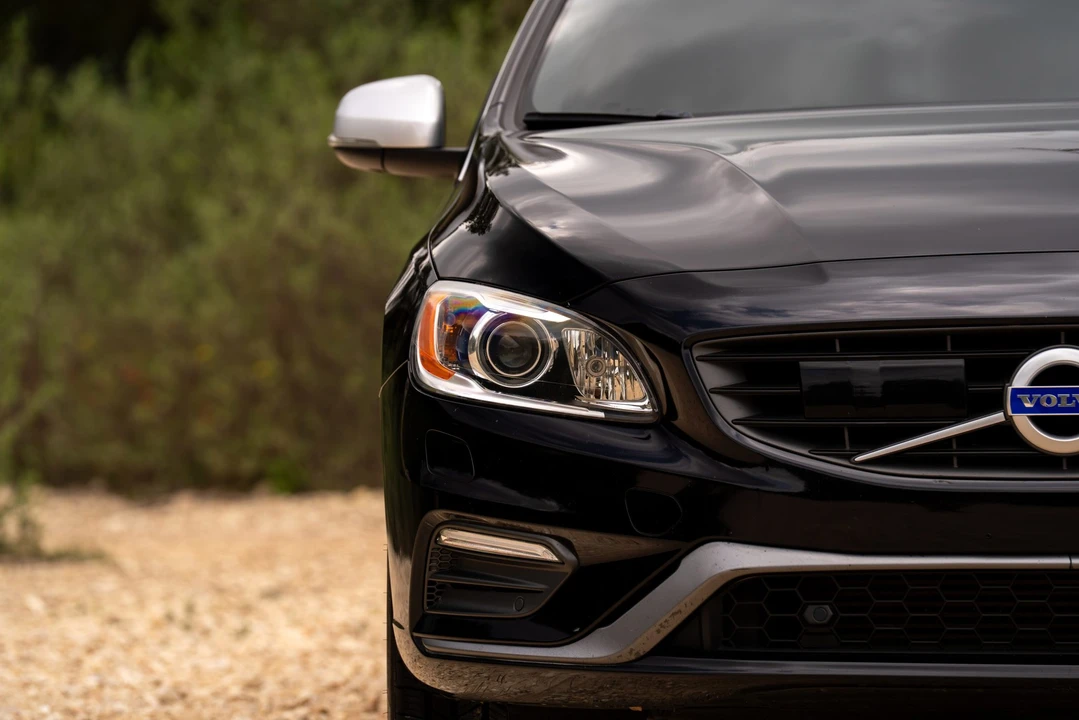 2015 Volvo V60 1st Gen - Image 21 of 31