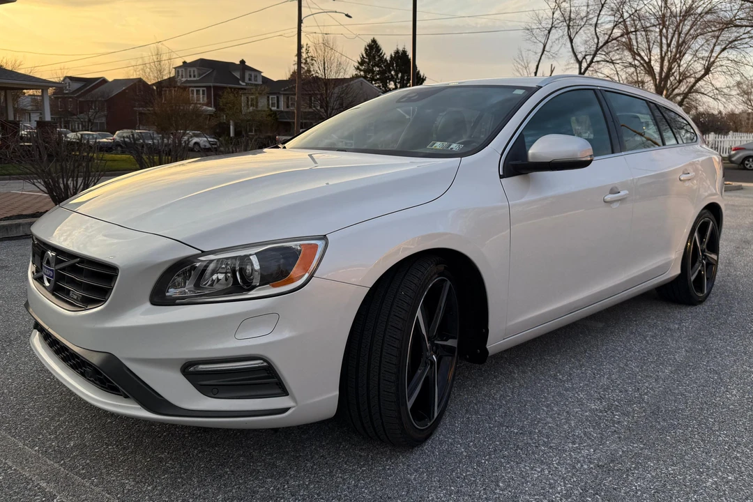 2015 Volvo V60 1st Gen - Image 6 of 31