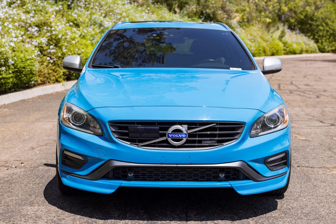 2015 Volvo V60 1st Gen - Image 2 of 31