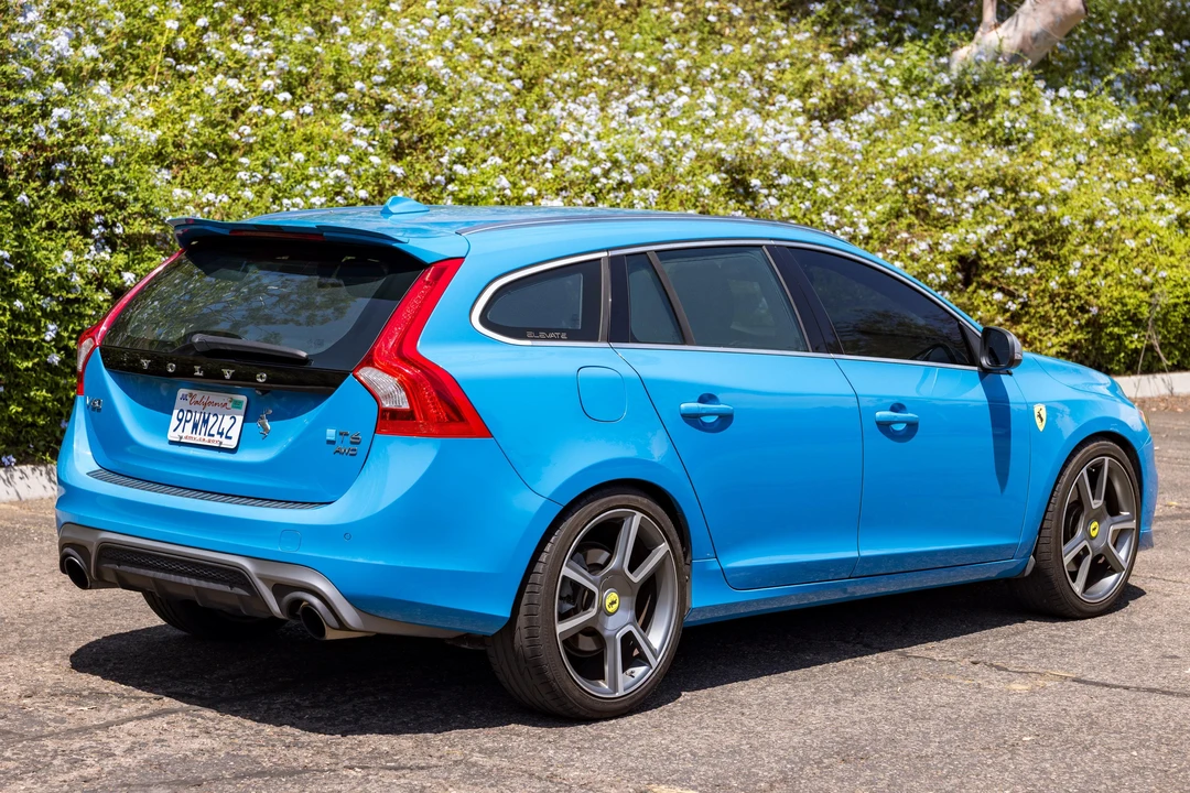 2015 Volvo V60 1st Gen - Image 8 of 31