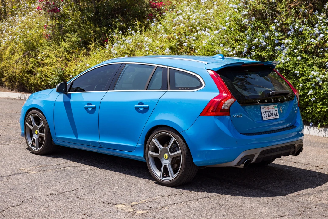 2015 Volvo V60 1st Gen - Image 4 of 31
