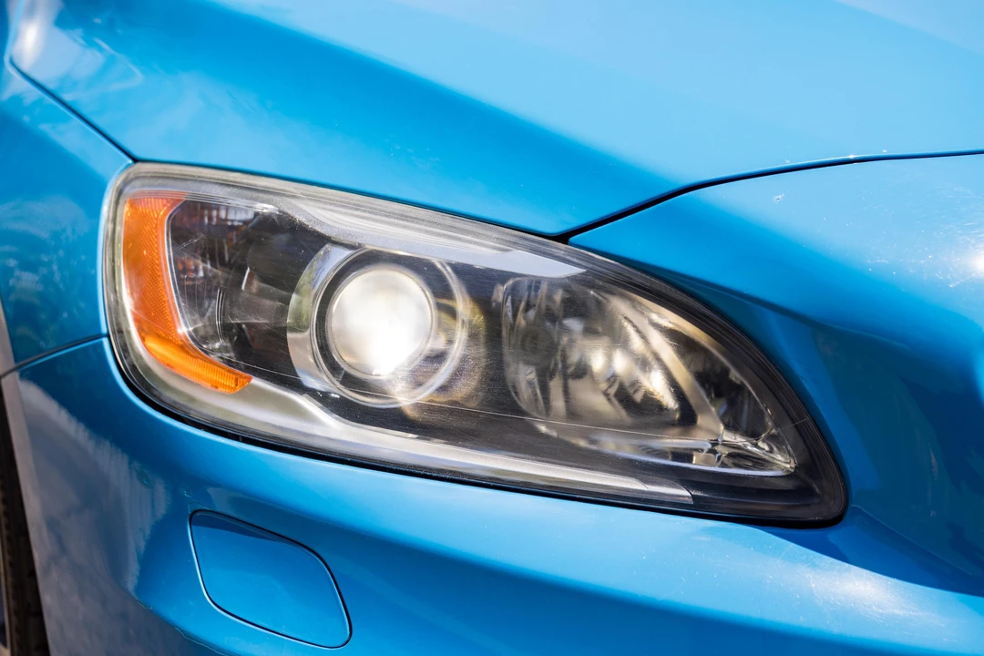 2015 Volvo V60 1st Gen - Image 11 of 31
