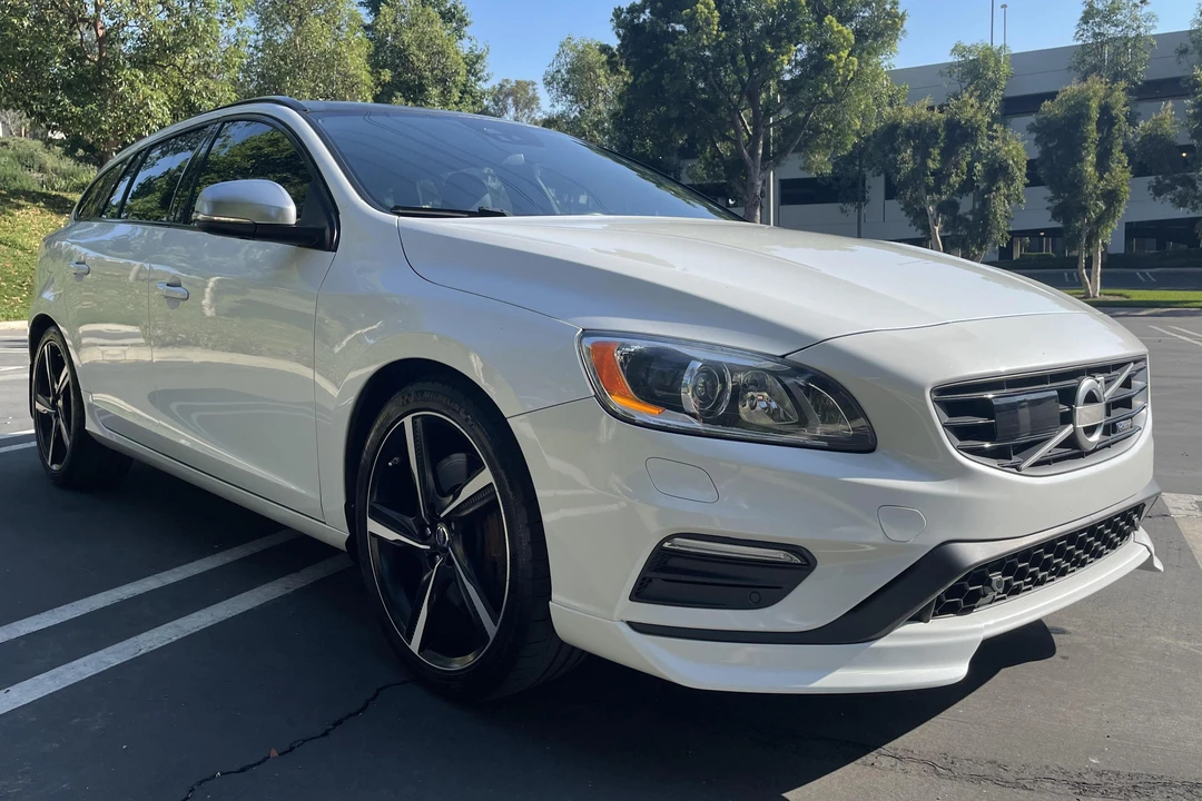 2015 Volvo V60 1st Gen - Image 3 of 9