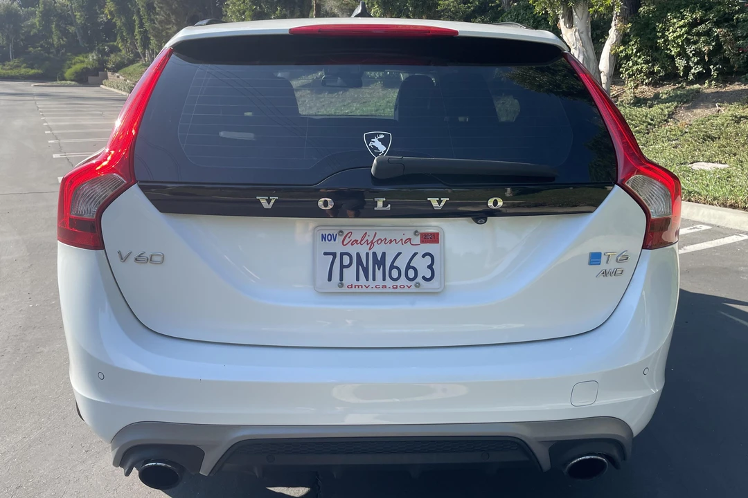 2015 Volvo V60 1st Gen - Image 5 of 9