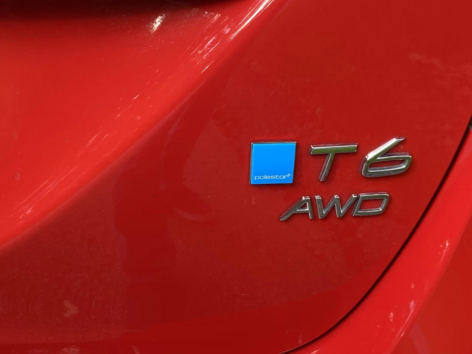 2015 Volvo V60 1st Gen - Image 23 of 31