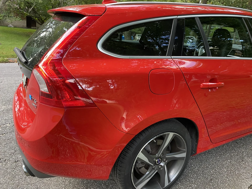2015 Volvo V60 1st Gen - Image 26 of 31