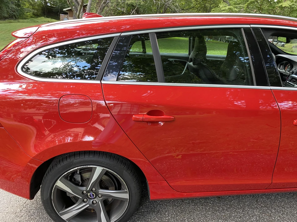 2015 Volvo V60 1st Gen - Image 29 of 31