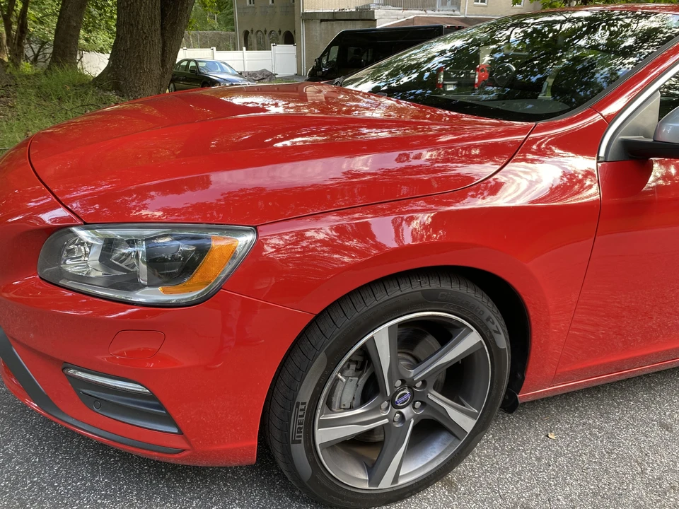 2015 Volvo V60 1st Gen - Image 15 of 31
