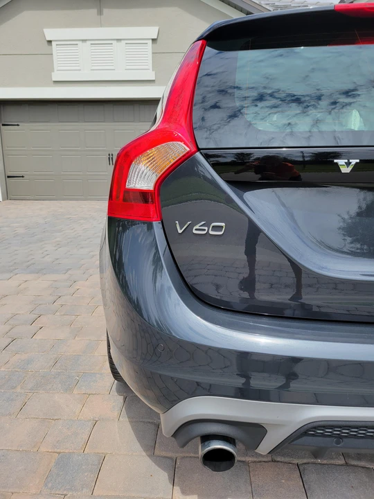 2015 Volvo V60 1st Gen - Image 27 of 31