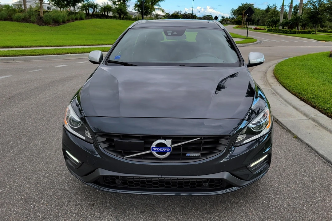 2015 Volvo V60 1st Gen - Image 2 of 31