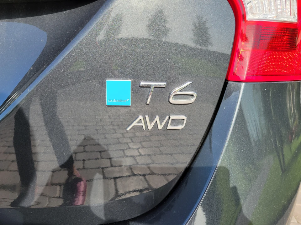 2015 Volvo V60 1st Gen - Image 29 of 31