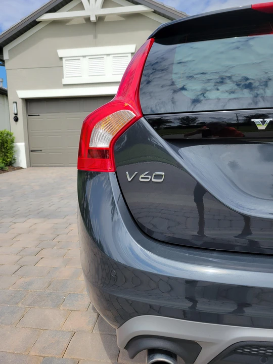 2015 Volvo V60 1st Gen - Image 26 of 31