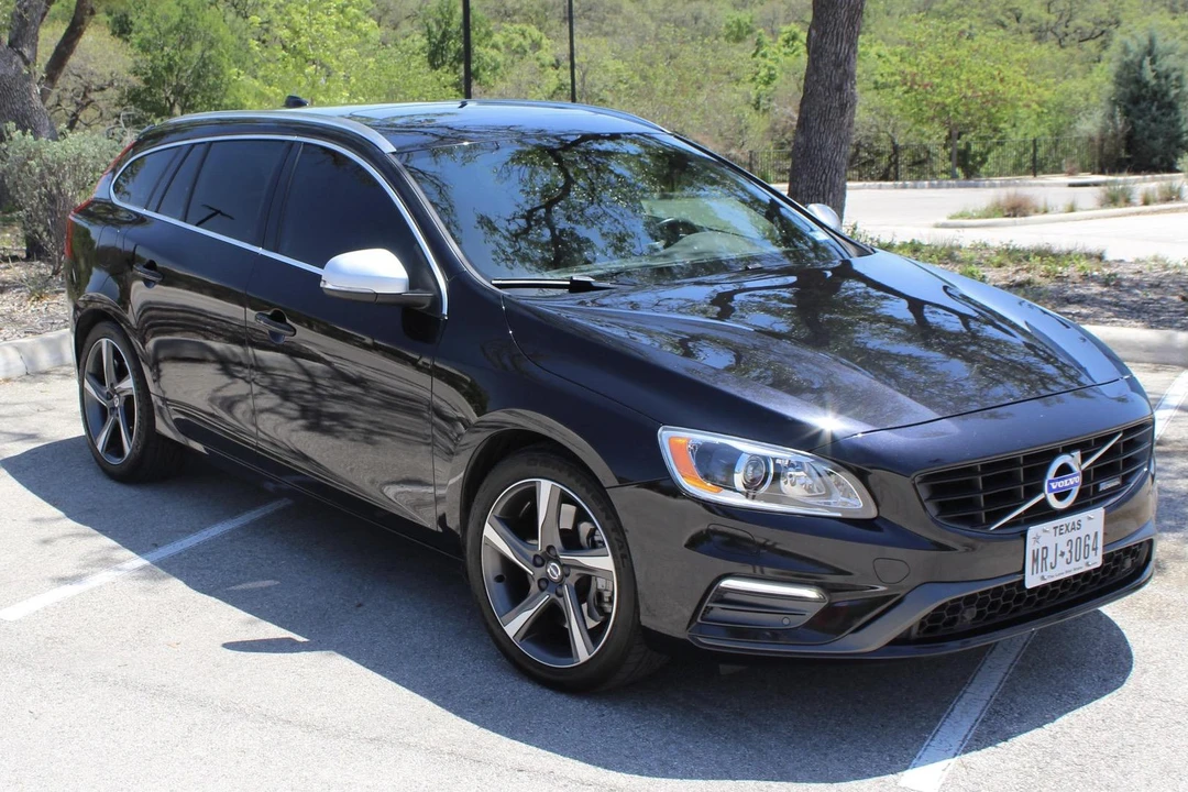 2015 Volvo V60 1st Gen - Image 3 of 5
