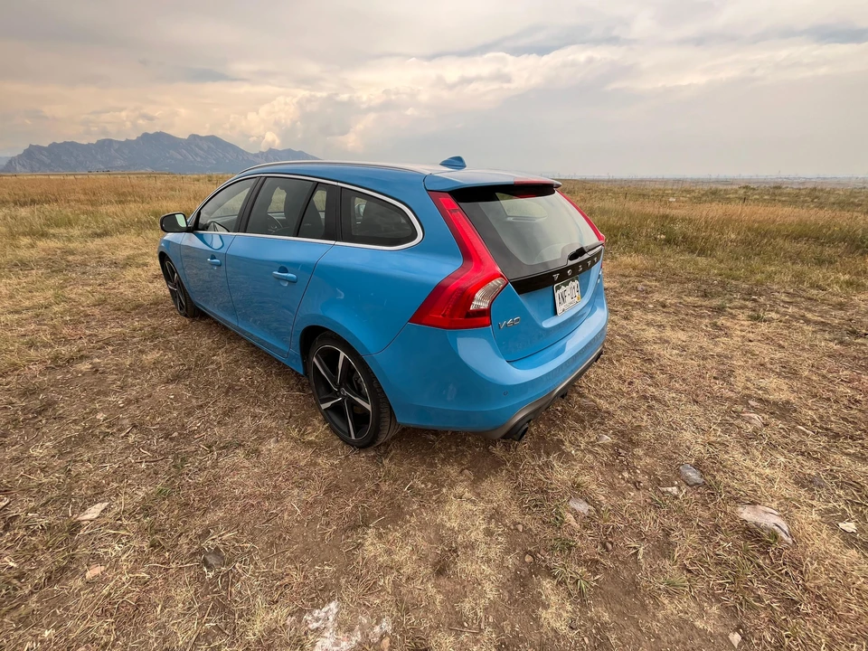 2015 Volvo V60 1st Gen - Image 12 of 29