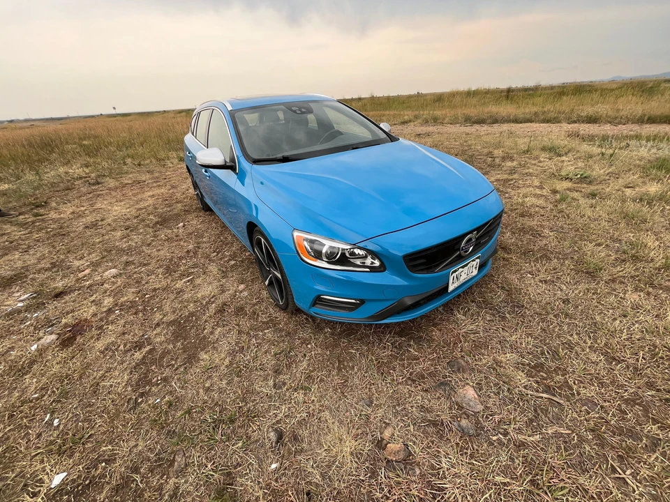 2015 Volvo V60 1st Gen - Image 21 of 29