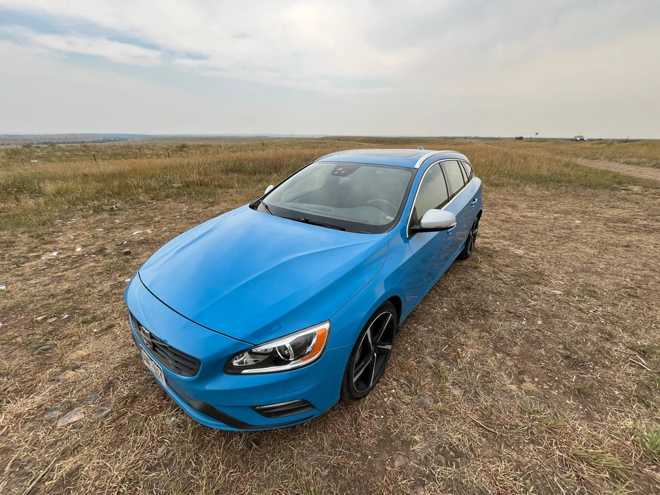 2015 Volvo V60 1st Gen - Image 8 of 29