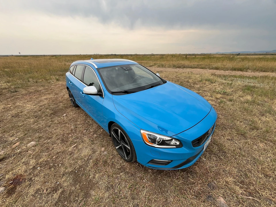 2015 Volvo V60 1st Gen - Image 20 of 29
