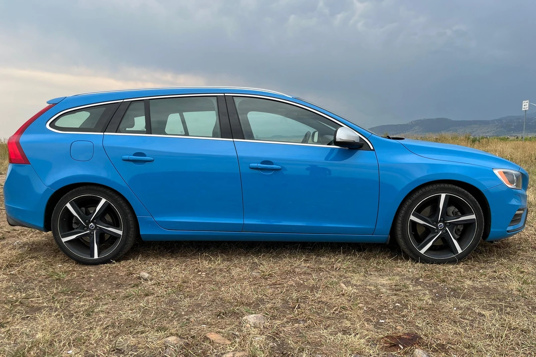 2015 Volvo V60 1st Gen - Image 3 of 29