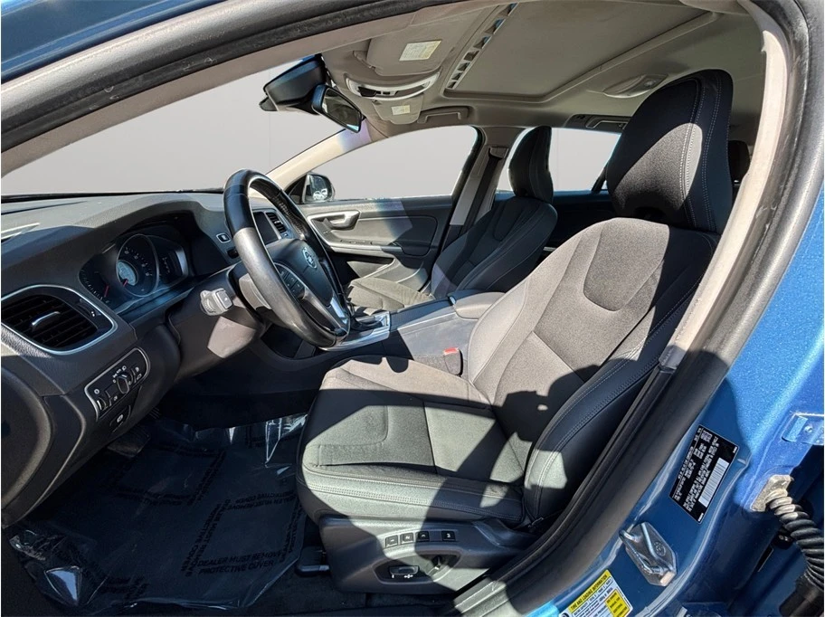2015 Volvo V60 1st Gen - Image 2 of 21