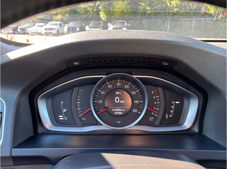 2015 Volvo V60 1st Gen - Image 19 of 21