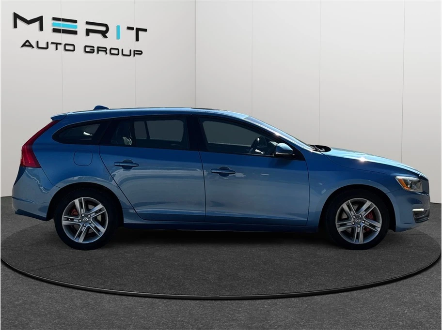 2015 Volvo V60 1st Gen - Image 10 of 21