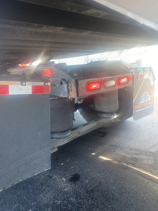 2015 Volvo - Image 3 of 21