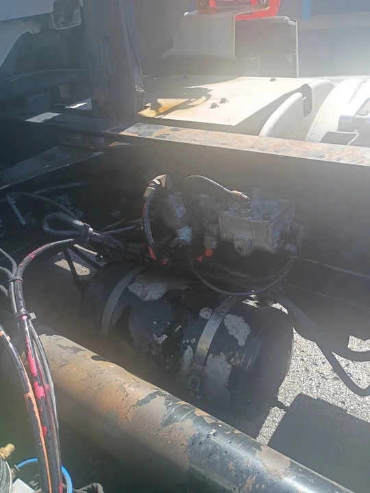 2015 Volvo - Image 13 of 21