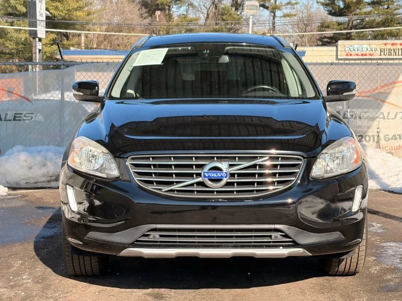 2015 Volvo XC60 1st Gen - Image 5 of 12
