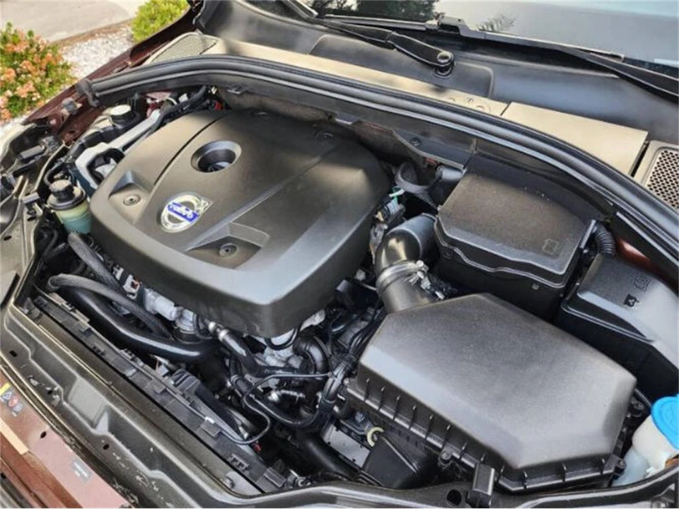 2015 Volvo XC60 1st Gen - Image 8 of 21