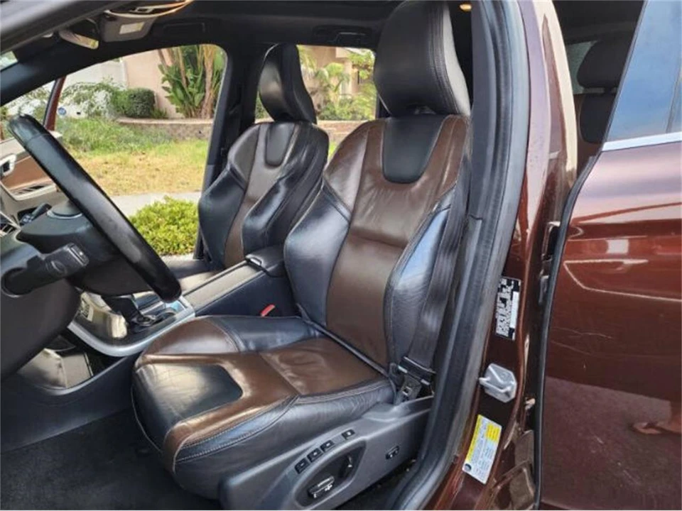 2015 Volvo XC60 1st Gen - Image 18 of 21