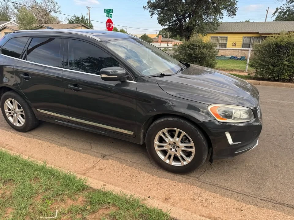 2015 Volvo XC60 1st Gen - Image 5 of 11