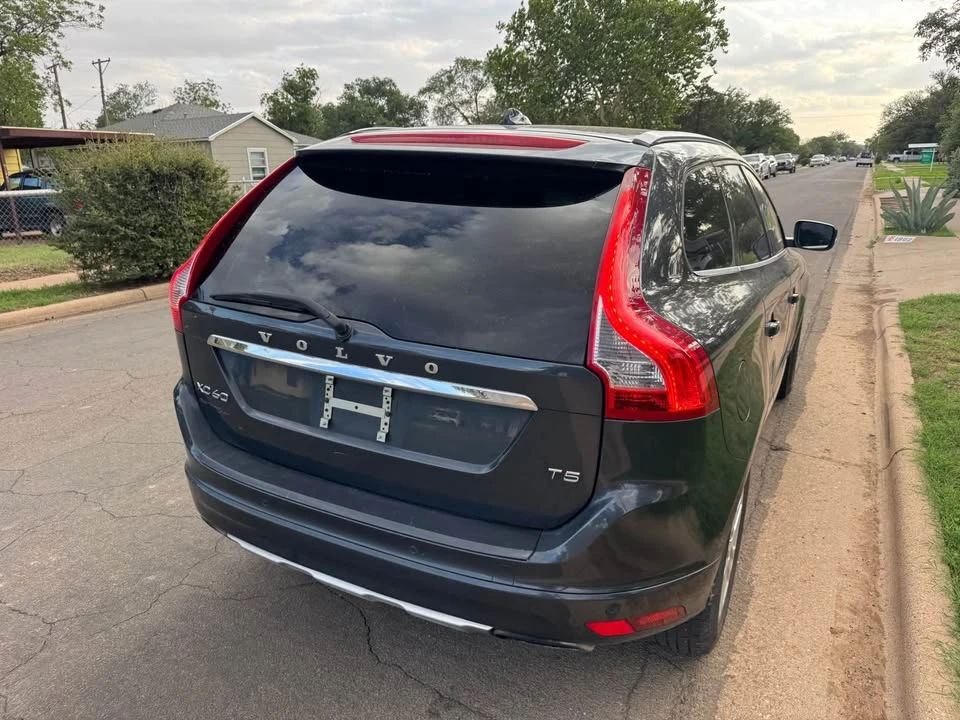 2015 Volvo XC60 1st Gen - Image 7 of 11